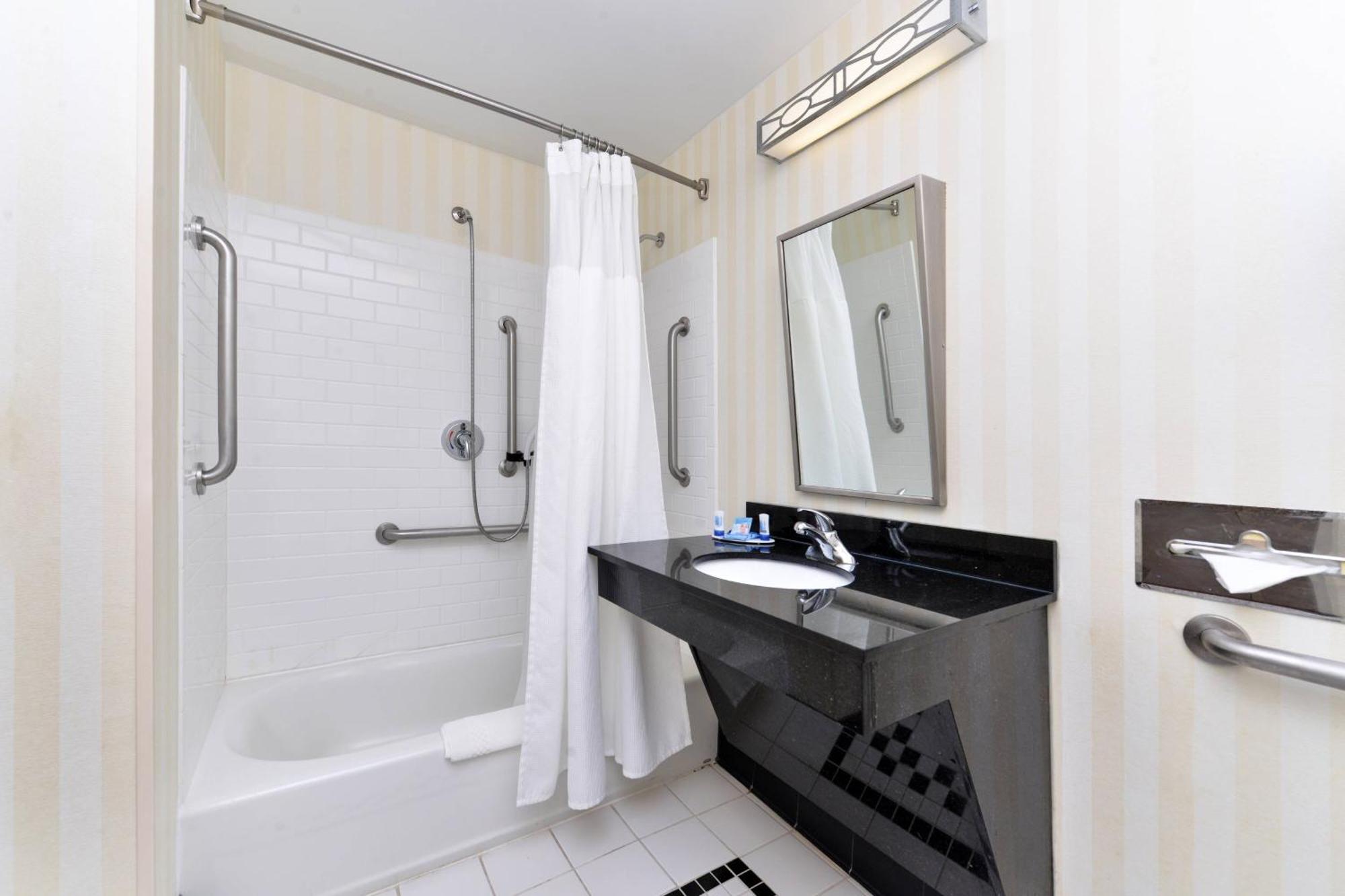 Fairfield Inn & Suites Кингсленд Экстерьер фото
