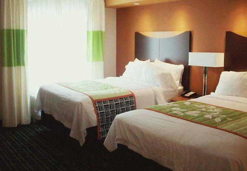 Fairfield Inn & Suites Кингсленд Экстерьер фото